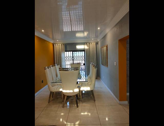 3 BEDROOM HOUSE FOR SALE IN THE ORCHARDS